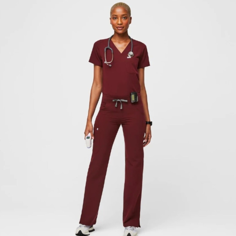 Women’s Burgundy Figs Set